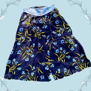 Capacity Petites skirt Y2K